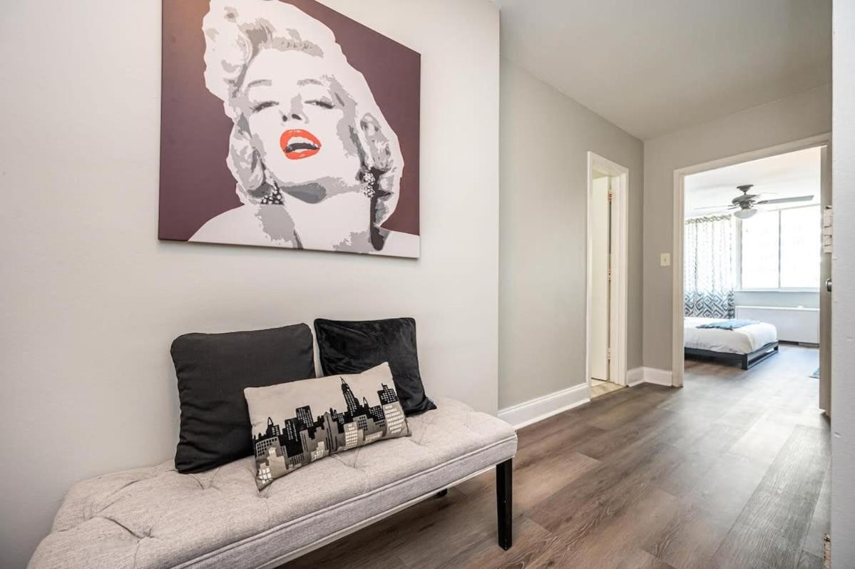 Holiday home Heart Downtown 2bd Onsite Parking View! Lm401 Atlanta